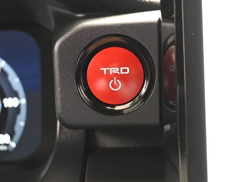 Used 2025 Toyota 4Runner TRD Off-Road Premium w/ Tow Technology Package AWD/4WD image 40