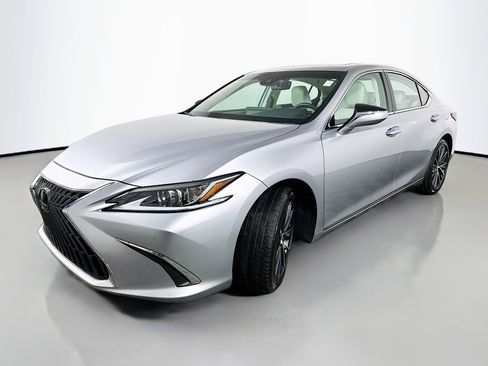 Certified 2025 Lexus ES 350 w/ Premium Package image 3