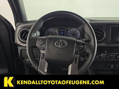 Used 2021 Toyota Tacoma TRD Off-Road AWD/4WD image 16