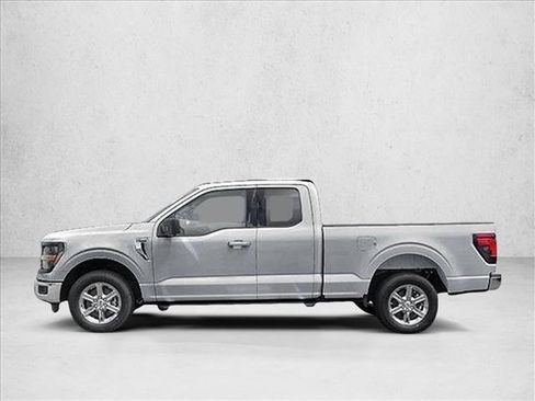 New 2025 Ford F150 XLT w/ Equipment Group 302A MID image 2