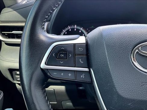 Used 2024 Toyota Highlander LE image 10