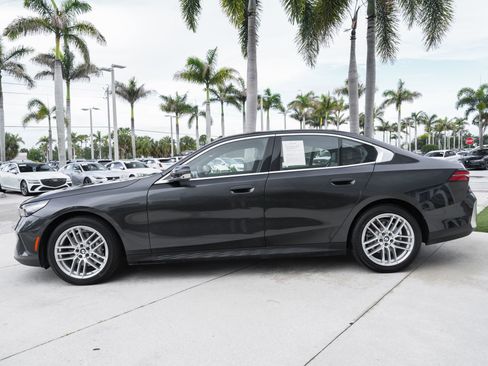 Used 2024 BMW 530i RWD image 24