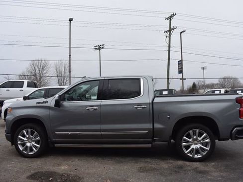 Used 2023 Chevrolet Silverado 1500 High Country w/ High Country Premium Package image 6