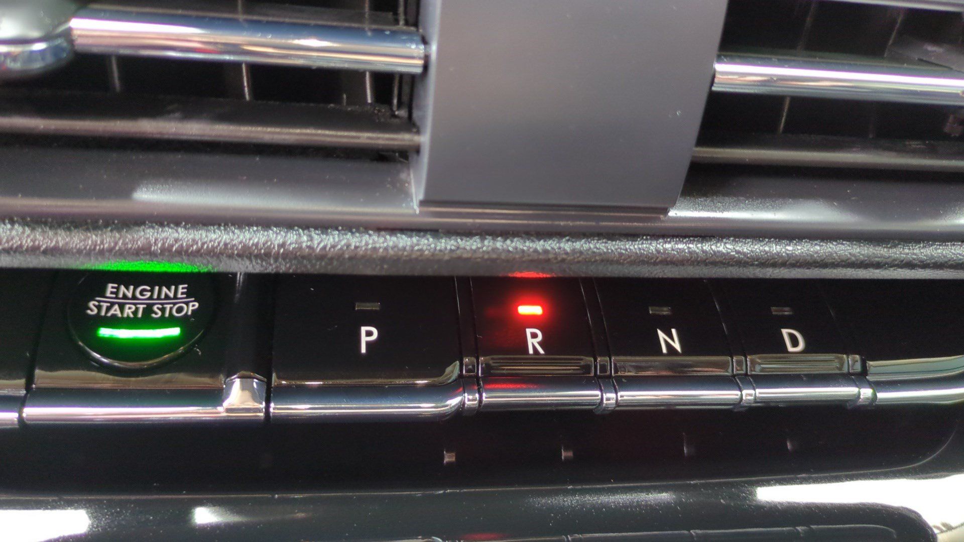 Used 2024 Lincoln Corsair FWD w/ Equipment Group 101A image 25