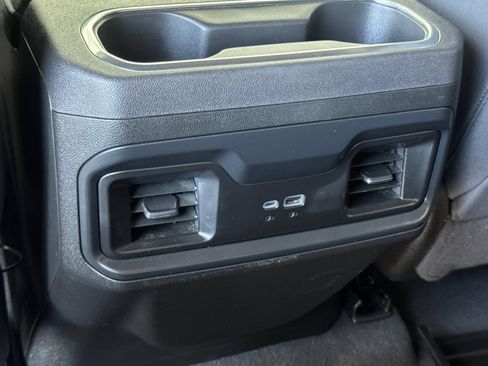 Used 2024 Chevrolet Silverado 1500 LT w/ Z71 Off-Road Package AWD/4WD image 32
