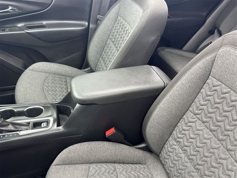 Used 2024 Chevrolet Equinox LT image 27