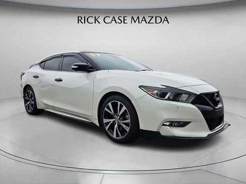 Used 2017 Nissan Maxima Platinum w/ Medallion Package image 4