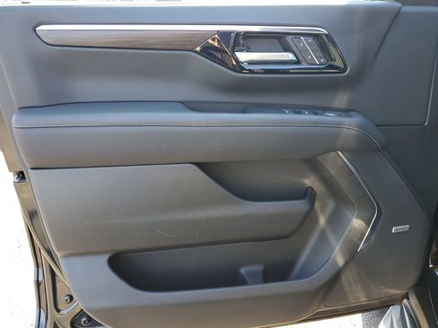 Certified 2025 Chevrolet Tahoe Premier image 23