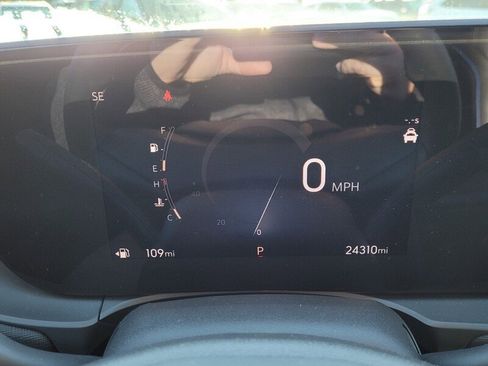 Used 2025 Buick Envista Sport Touring w/ Convenience II Package image 24