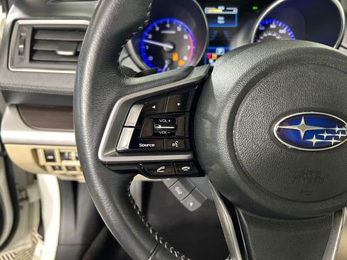 Used 2018 Subaru Legacy 2.5i Limited image 16