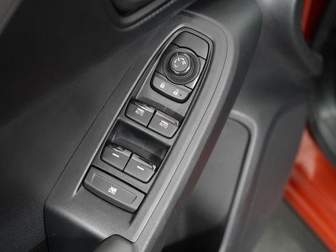 Used 2025 Subaru Crosstrek 2.5i Premium AWD/4WD image 19
