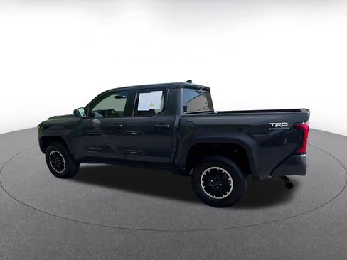 Used 2025 Toyota Tacoma TRD Off-Road AWD/4WD image 10
