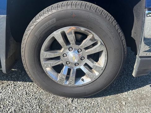 Used 2017 Chevrolet Silverado 1500 LTZ AWD/4WD image 9