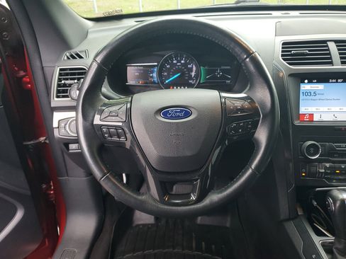 Used 2019 Ford Explorer XLT w/ Equipment Group 201A image 26