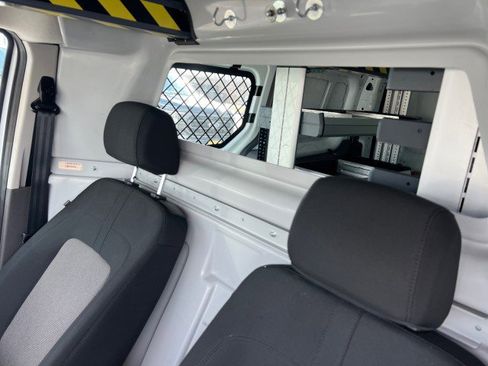 Used 2023 Ford Transit Connect XL image 9