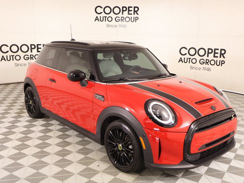 Used 2022 MINI Cooper SE FWD image 1