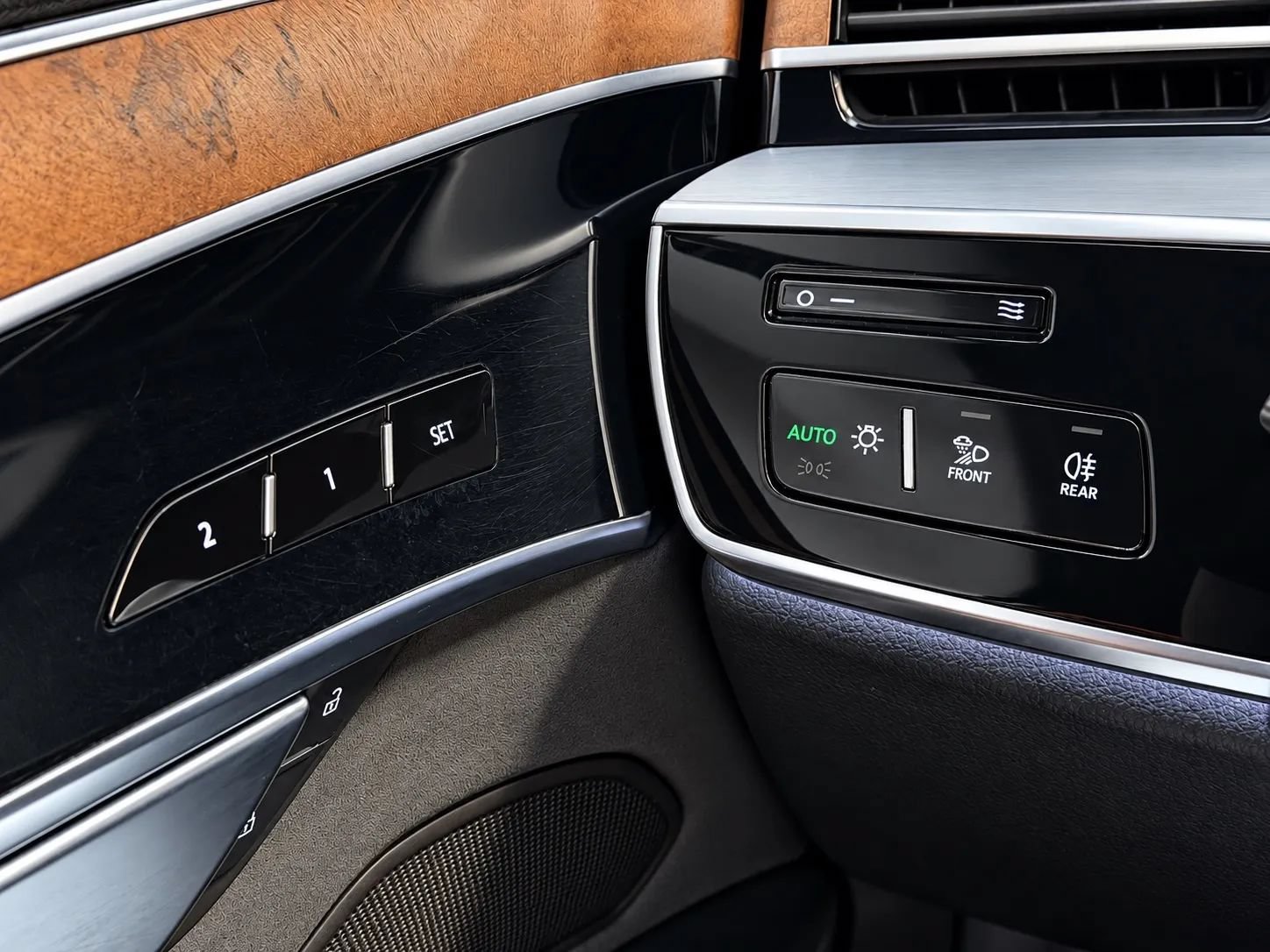 Used 2019 Audi A8 L 3.0T w/ Executive Package AWD/4WD image 38