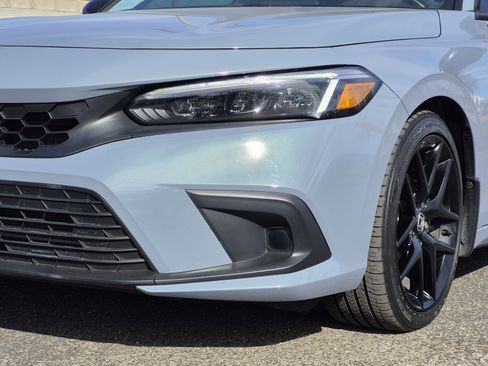 Used 2024 Honda Civic Sport image 9