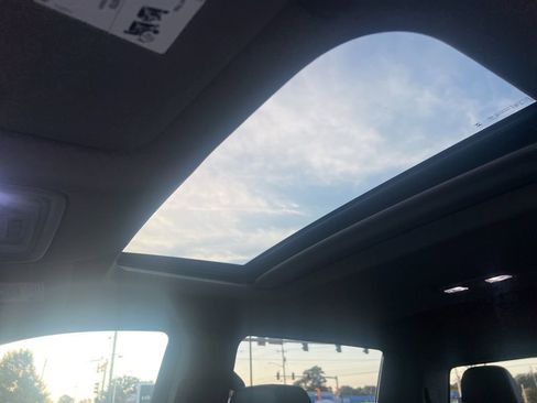 Used 2024 GMC Sierra 1500 Denali image 14