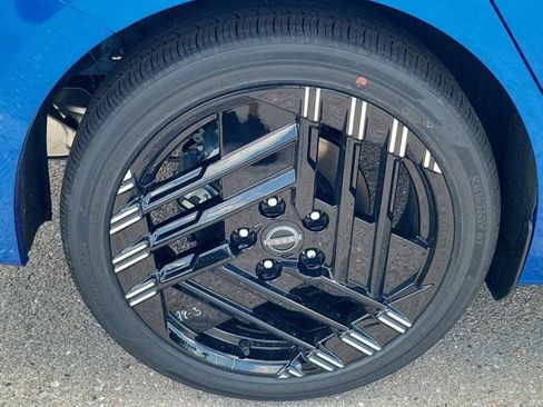 New 2026 Nissan Sentra SR w/ SR Premium Package FWD image 3