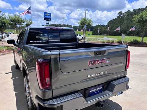 Used 2021 GMC Sierra 1500 Denali w/ Denali Ultimate Package AWD/4WD image 9