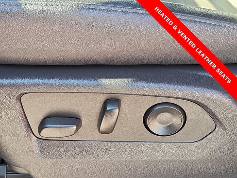 Used 2023 Chevrolet Silverado 1500 ZR2 w/ Technology Package AWD/4WD image 14