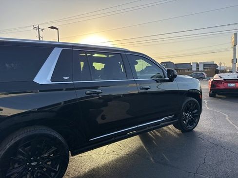 Certified 2021 Cadillac Escalade ESV Premium Luxury Platinum image 12