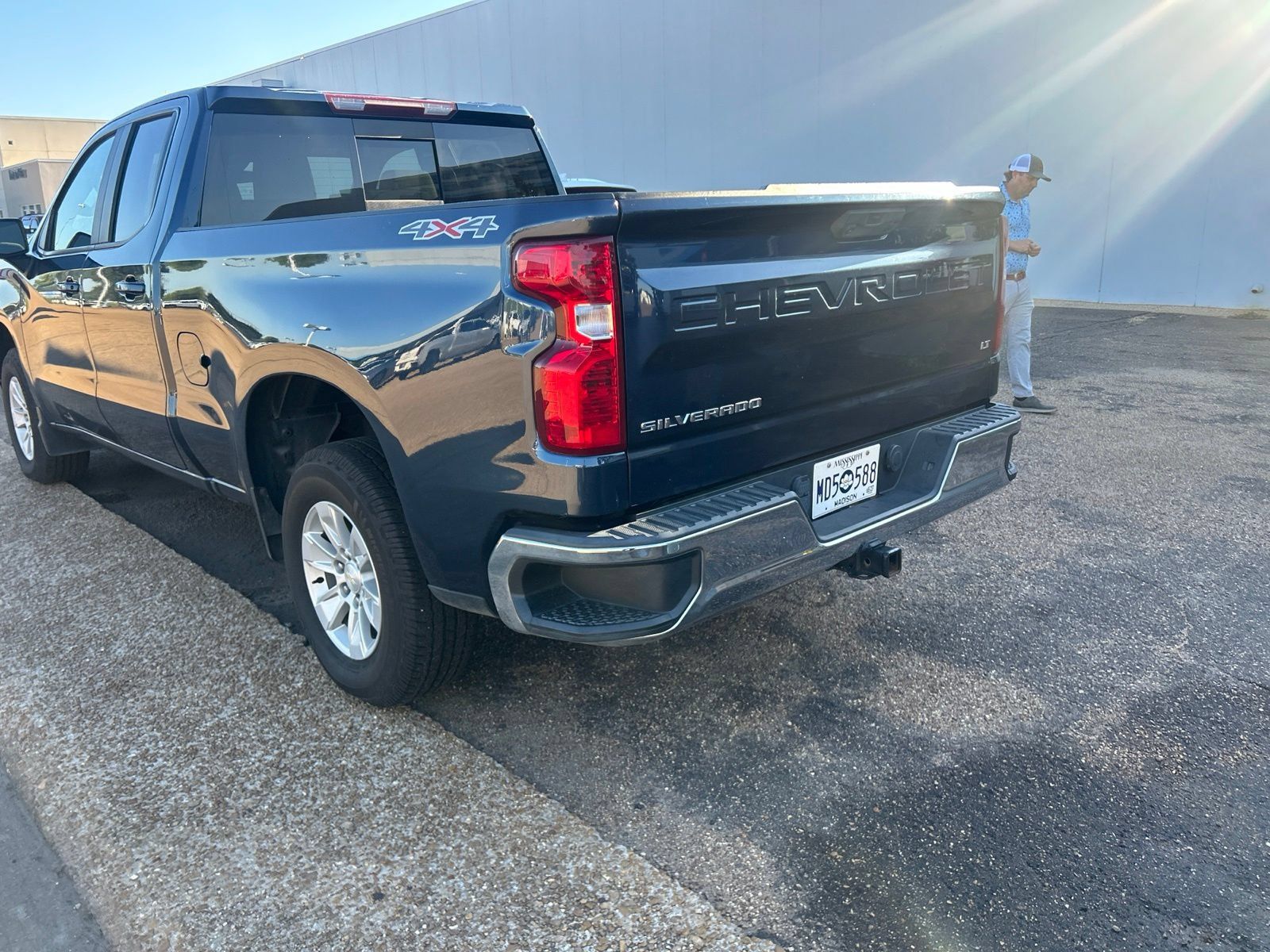 Used 2022 Chevrolet Silverado 1500 LT w/ Convenience Package II AWD/4WD image 26