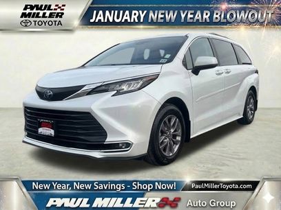 Certified 2023 Toyota Sienna XLE