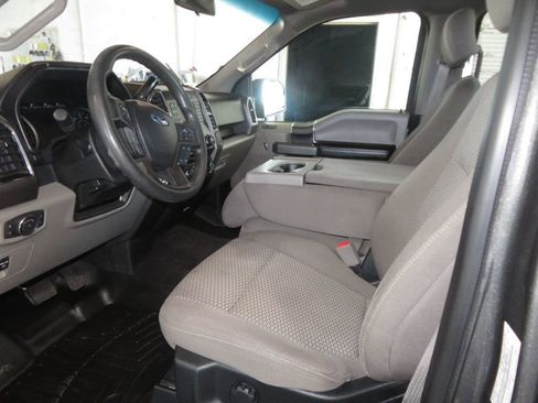 Used 2018 Ford F150 XLT AWD/4WD image 18