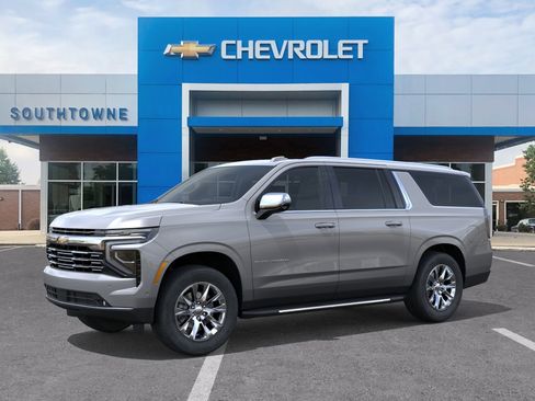 New 2026 Chevrolet Suburban Premier image 26