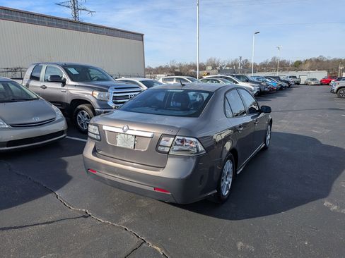 Used 2008 Saab 9-3 2.0T w/ Moonroof Package image 10