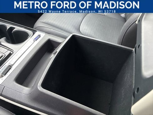 Used 2024 Kia Carnival SX Prestige image 16