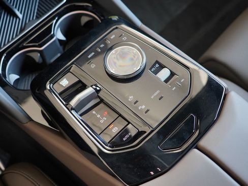 New 2027 BMW 530i xDrive AWD/4WD image 18