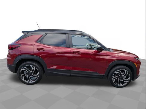 Used 2024 Chevrolet TrailBlazer RS w/ Convenience Package FWD image 3