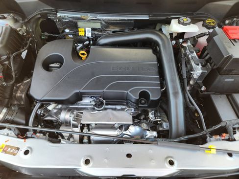 New 2027 Chevrolet Equinox LT FWD image 24