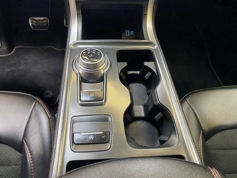 Used 2024 Ford Edge ST-Line image 44