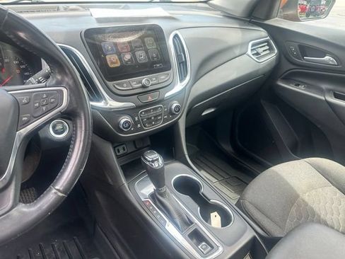 Used 2018 Chevrolet Equinox LT w/ Sun & Infotainment Package FWD image 23