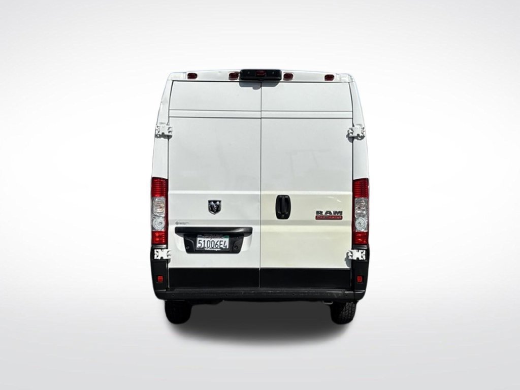 Used 2022 RAM ProMaster 2500 w/ Driver Convenience Group FWD image 3