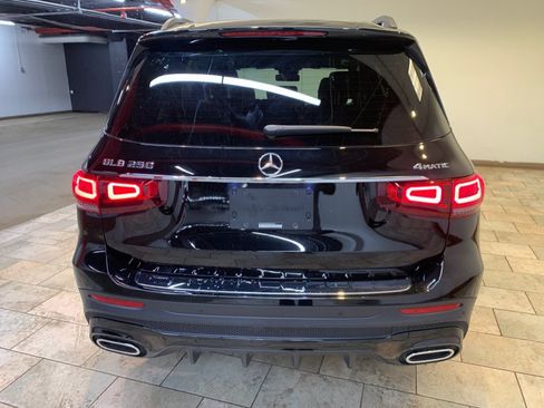 Used 2023 Mercedes-Benz GLB 250 4MATIC w/ AMG Line image 8