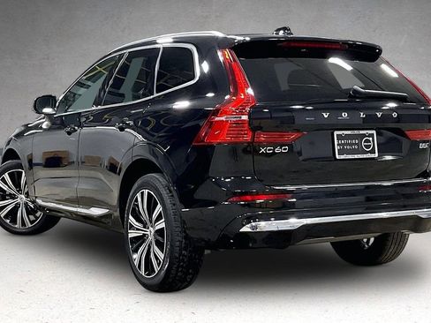 Certified 2023 Volvo XC60 B5 Plus w/ Climate Package AWD/4WD image 4