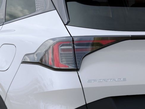 New 2027 Kia Sportage LX FWD image 12