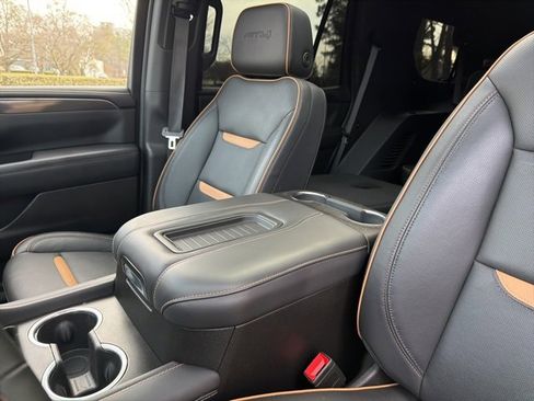 Used 2023 GMC Yukon AT4 w/ AT4 Premium Plus Package image 20