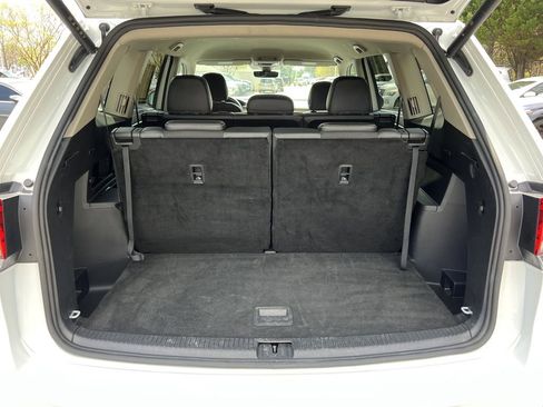 Used 2024 Volkswagen Atlas SE image 5