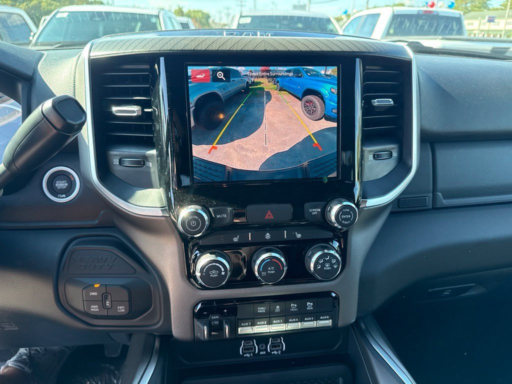 New 2026 RAM 2500 Big Horn AWD/4WD image 13