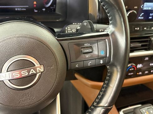 Used 2022 Nissan Pathfinder Platinum w/ Cargo Package image 22