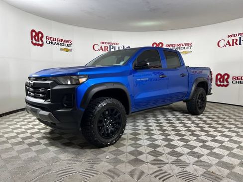 Used 2024 Chevrolet Colorado Trail Boss w/ Advanced Trailering Package AWD/4WD image 3