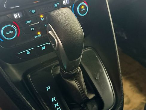 Used 2020 Ford Transit Connect XL image 17