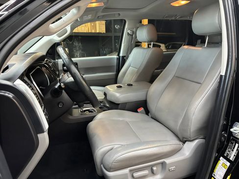 Used 2019 Toyota Sequoia Limited w/ Safety & Convenience Package AWD/4WD image 13