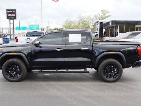 Certified 2023 GMC Canyon Denali w/ Denali Black Edition image 5